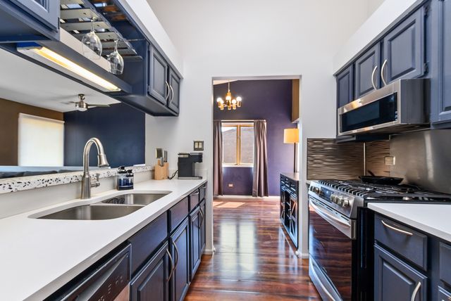14475 S Ravinia Avenue 9, Orland Park, IL 60462