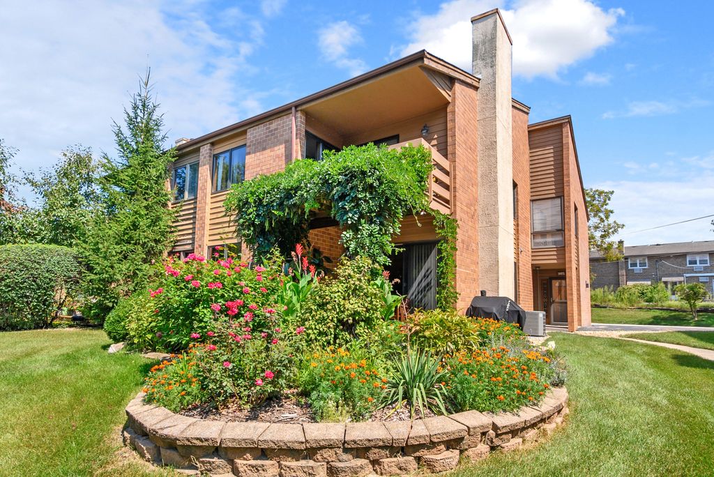 14475 S Ravinia Avenue 9, Orland Park, IL 60462