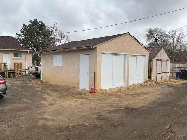1122 E 4th Ave, Pueblo, CO 81001