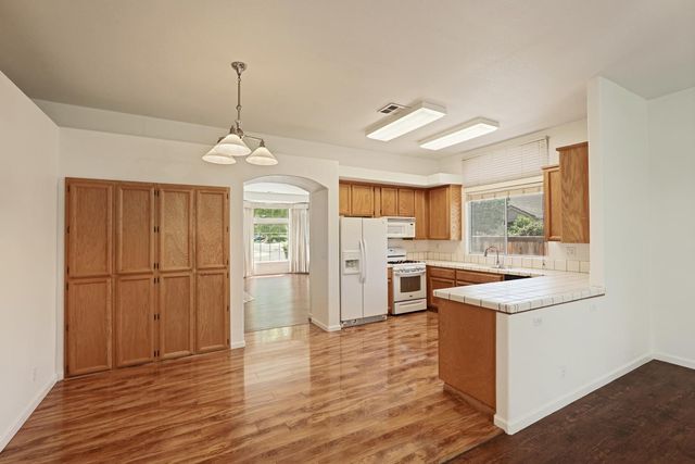 8992 Panamint Ct, Elk Grove, CA 95624