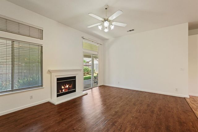8992 Panamint Ct, Elk Grove, CA 95624