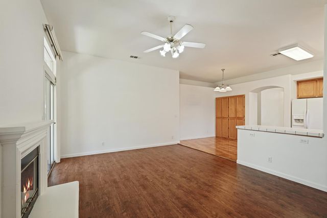 8992 Panamint Ct, Elk Grove, CA 95624