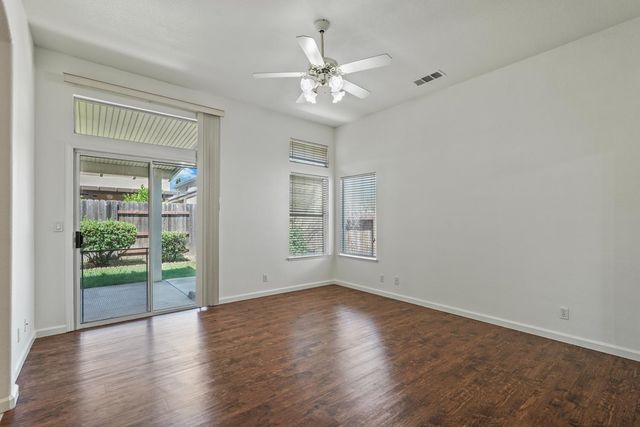 8992 Panamint Ct, Elk Grove, CA 95624