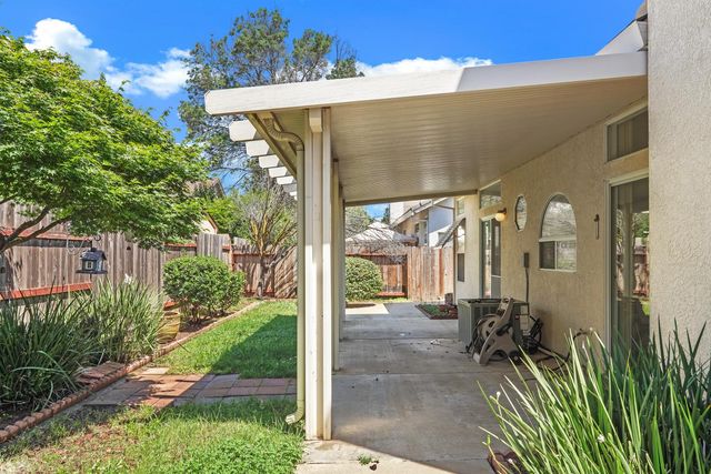 8992 Panamint Ct, Elk Grove, CA 95624