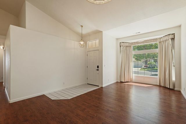 8992 Panamint Ct, Elk Grove, CA 95624