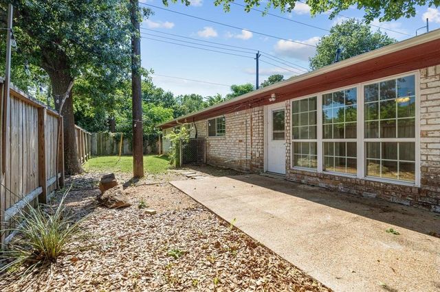5503 Oakhaven Lane, Houston, TX 77091