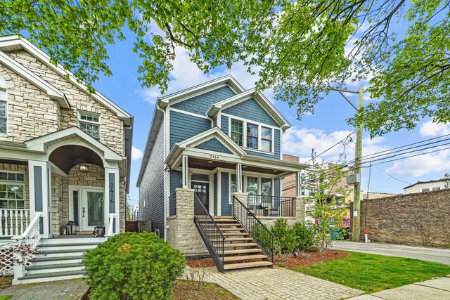 2414 W Berteau Avenue, Chicago, IL 60618