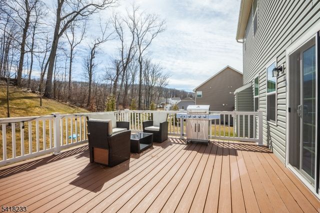 7 Troy Ln, Roxbury Twp., NJ 07850