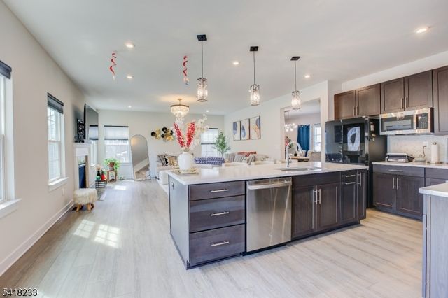 7 Troy Ln, Roxbury Twp., NJ 07850