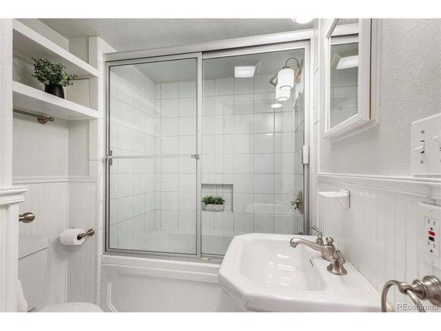 1617 Hudson St, Denver, CO 80220