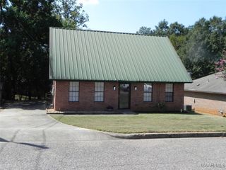 227 Gardenia Court, Prattville, AL 36067