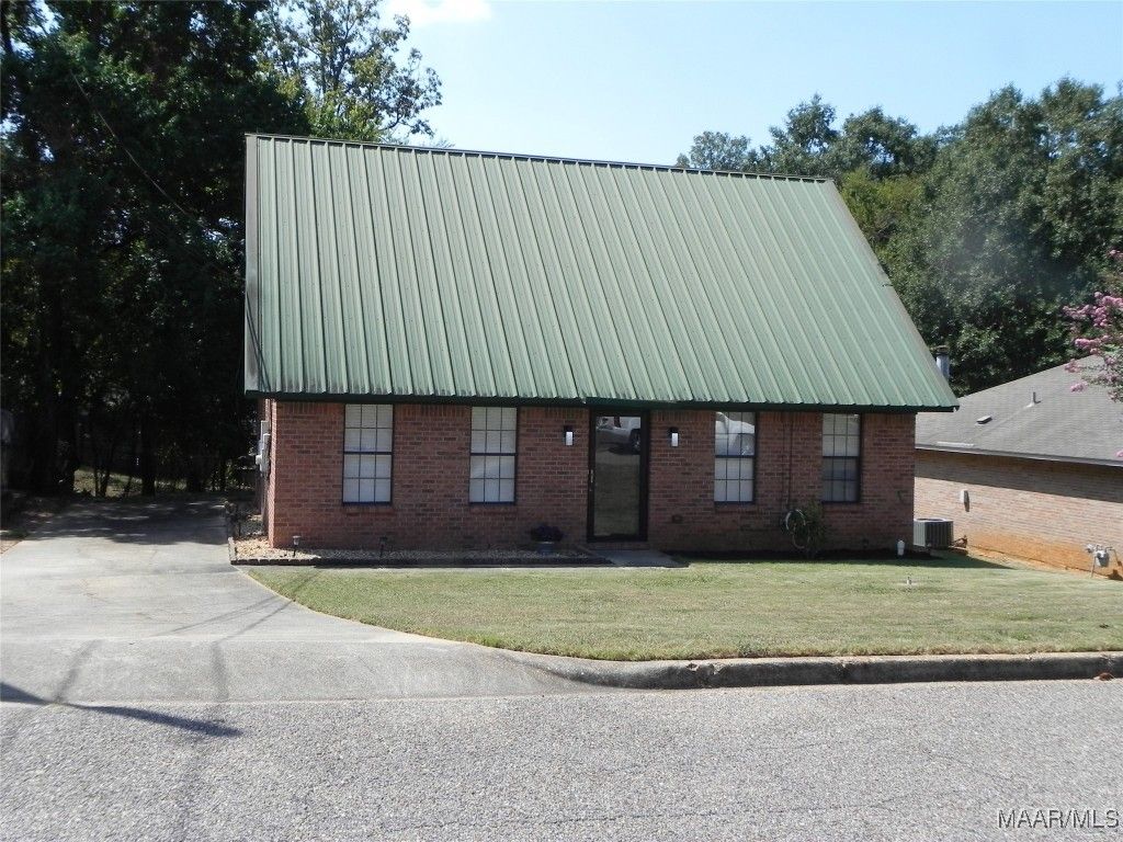 227 Gardenia Court, Prattville, AL 36067