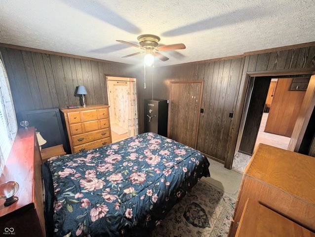 5599 N State Road 9, Hope, IN 47246