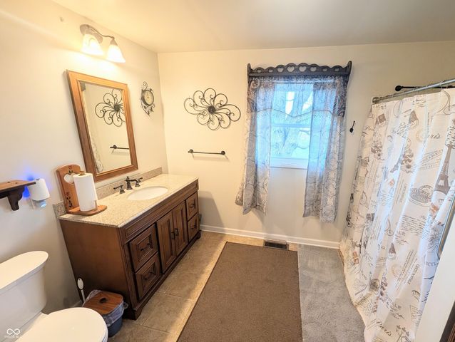 5599 N State Road 9, Hope, IN 47246