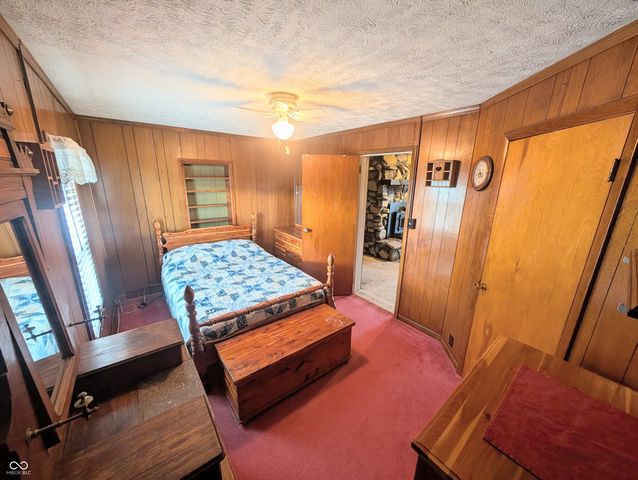 5599 N State Road 9, Hope, IN 47246