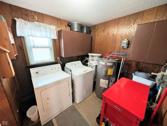 5599 N State Road 9, Hope, IN 47246