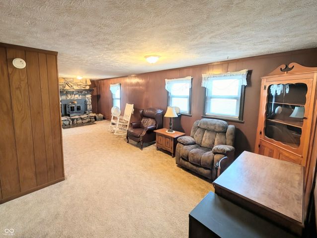 5599 N State Road 9, Hope, IN 47246