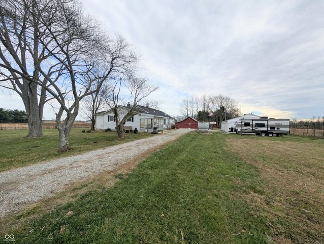 5599 N State Road 9, Hope, IN 47246