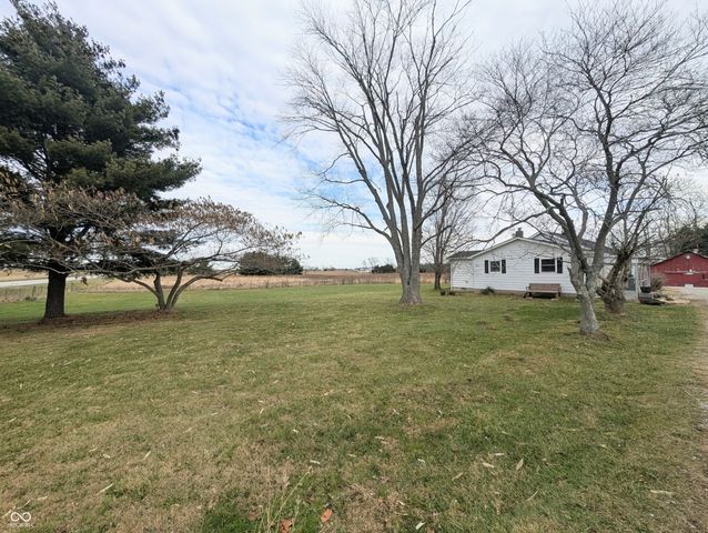 5599 N State Road 9, Hope, IN 47246