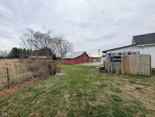 5599 N State Road 9, Hope, IN 47246