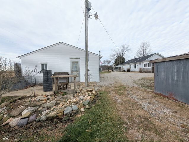 5599 N State Road 9, Hope, IN 47246