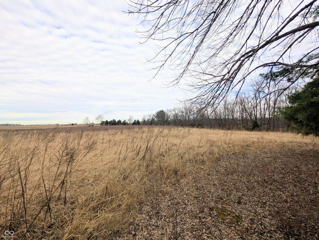 5599 N State Road 9, Hope, IN 47246