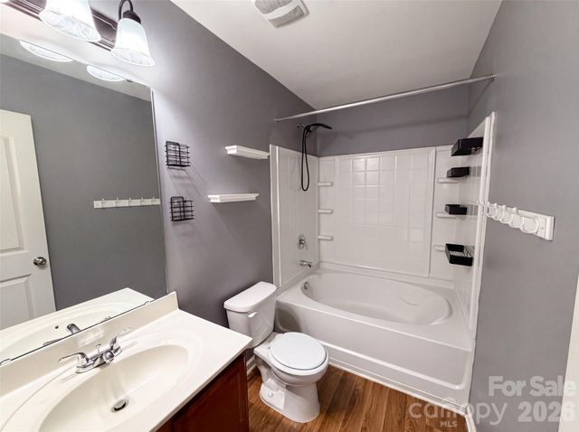 5730 Natick Drive, Charlotte, NC 28214