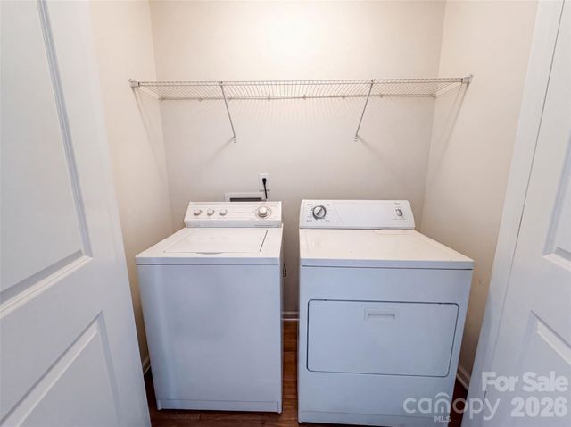 5730 Natick Drive, Charlotte, NC 28214
