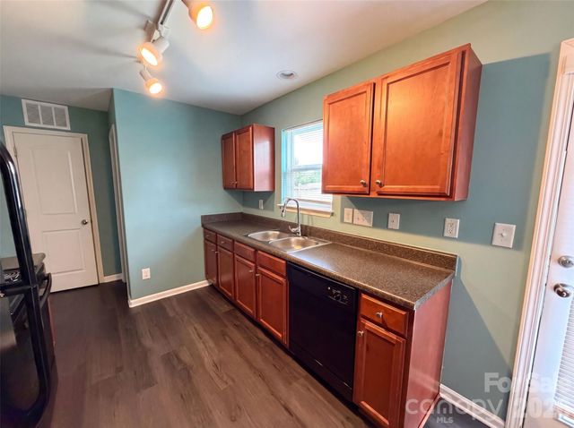 5730 Natick Drive, Charlotte, NC 28214