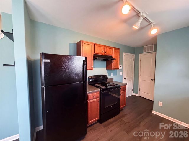 5730 Natick Drive, Charlotte, NC 28214