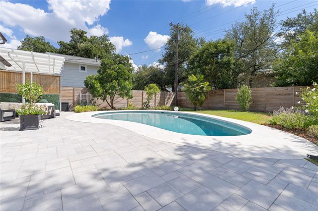 4209 Gnarl DR, Austin, TX 78731