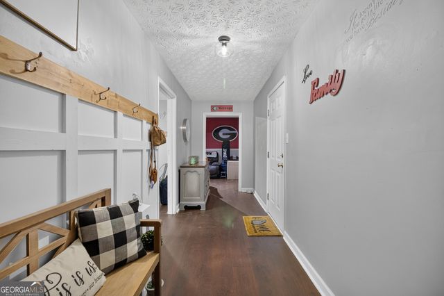 69 Alma Court, Commerce, GA 30529