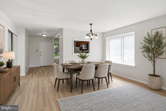 905 CHESTERWOOD CT, Marlton, NJ 08053