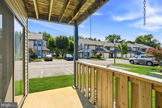 905 CHESTERWOOD CT, Marlton, NJ 08053