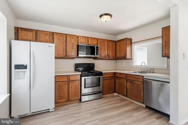 905 CHESTERWOOD CT, Marlton, NJ 08053