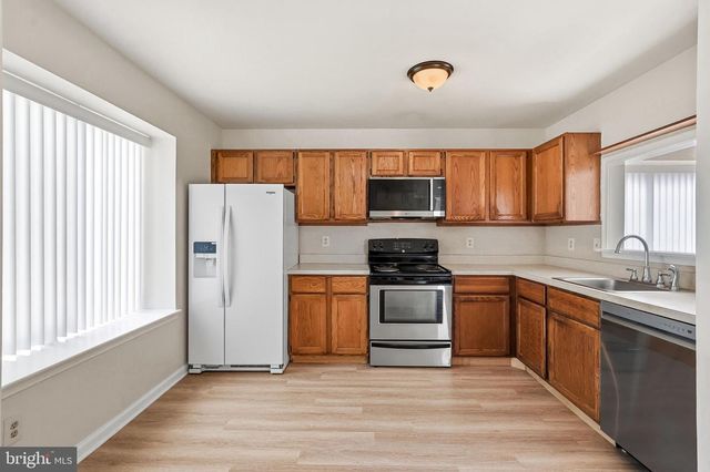 905 CHESTERWOOD CT, Marlton, NJ 08053