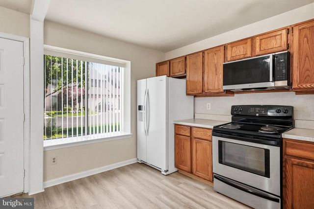 905 CHESTERWOOD CT, Marlton, NJ 08053