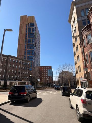 11 Vancouver St 3, Boston, MA 02115