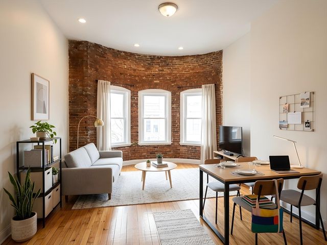 11 Vancouver St 3, Boston, MA 02115