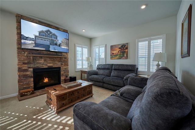 138 Twin Oaks Dr, Buffalo Twp, PA 16055