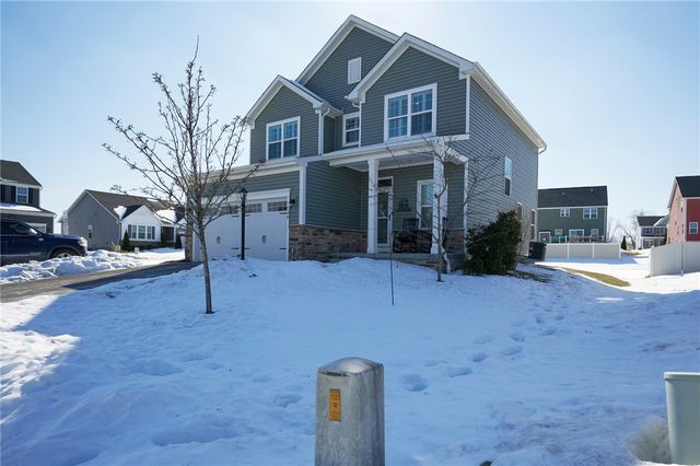 138 Twin Oaks Dr, Buffalo Twp, PA 16055