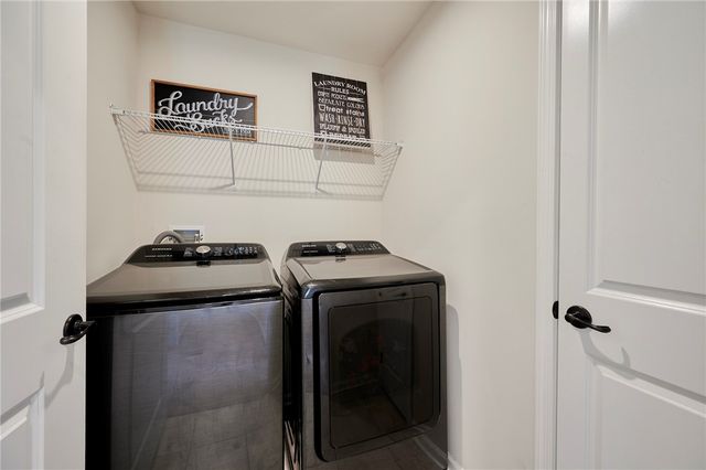 138 Twin Oaks Dr, Buffalo Twp, PA 16055