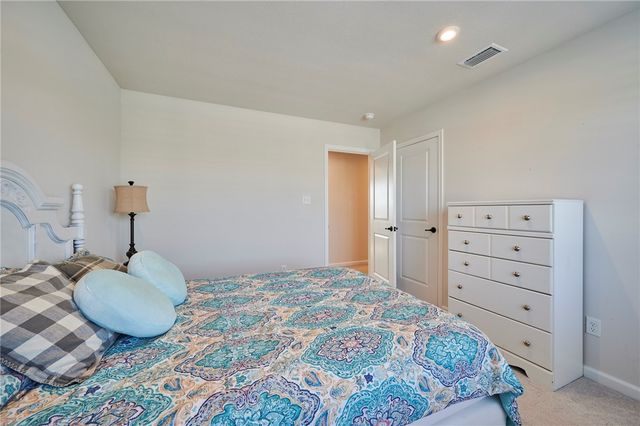 138 Twin Oaks Dr, Buffalo Twp, PA 16055