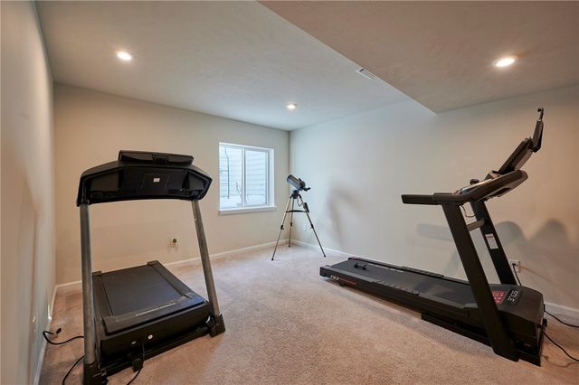 138 Twin Oaks Dr, Buffalo Twp, PA 16055