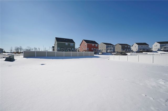 138 Twin Oaks Dr, Buffalo Twp, PA 16055