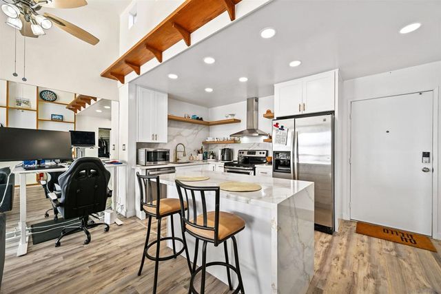 1855 Diamond St 5-327, San Diego, CA 92109