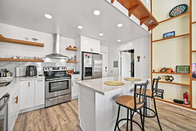 1855 Diamond St 5-327, San Diego, CA 92109
