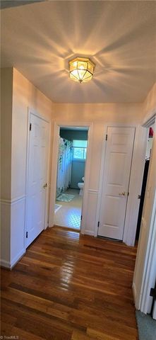 105 Mendenhall Road, Jamestown, NC 27282