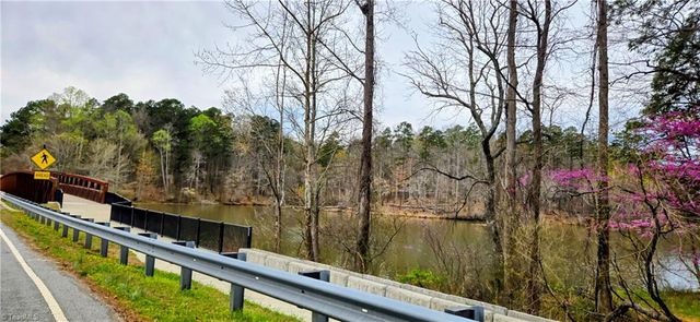 105 Mendenhall Road, Jamestown, NC 27282