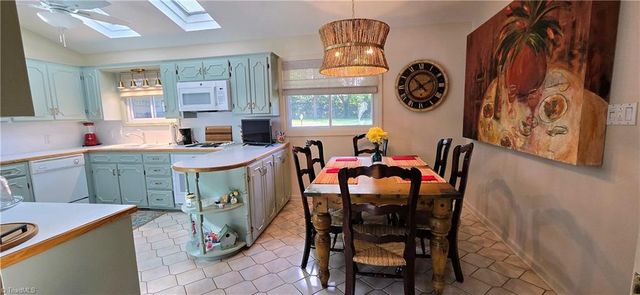 105 Mendenhall Road, Jamestown, NC 27282